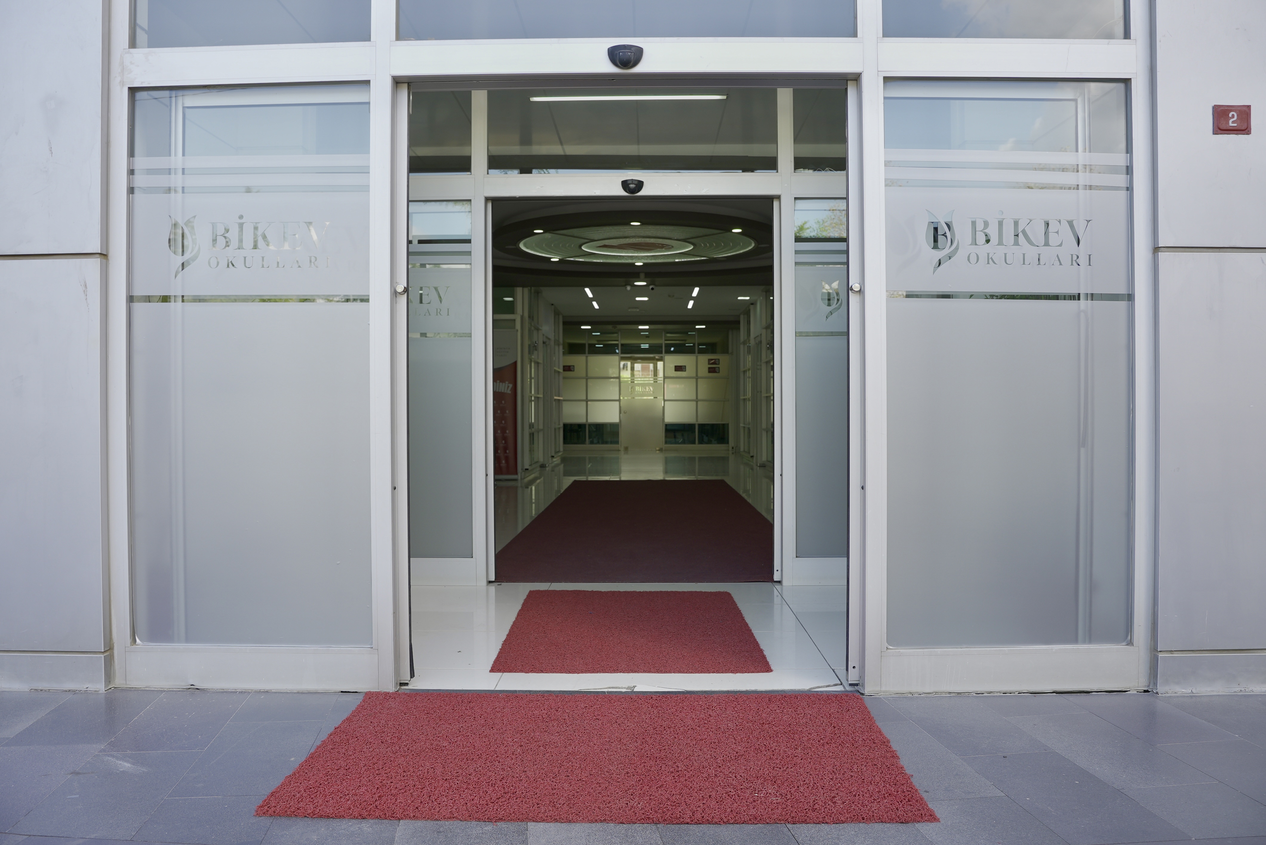 Kampüs Dış Görünüm